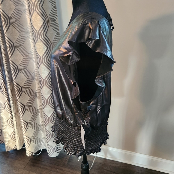 Nine West sleeveless ruffle smocked hem top 🩶 - Picture 6 of 8